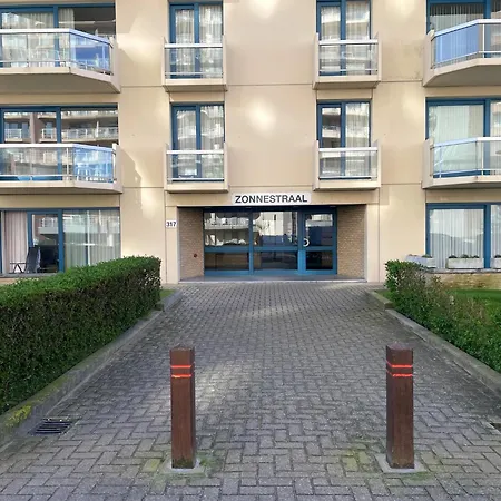 Apartment Zonnestraal 403 With A Location