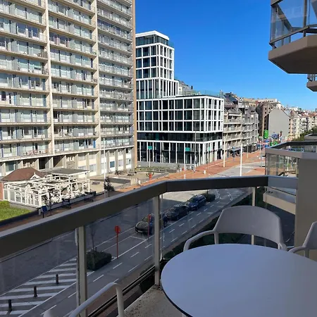 Apartment In Near The *